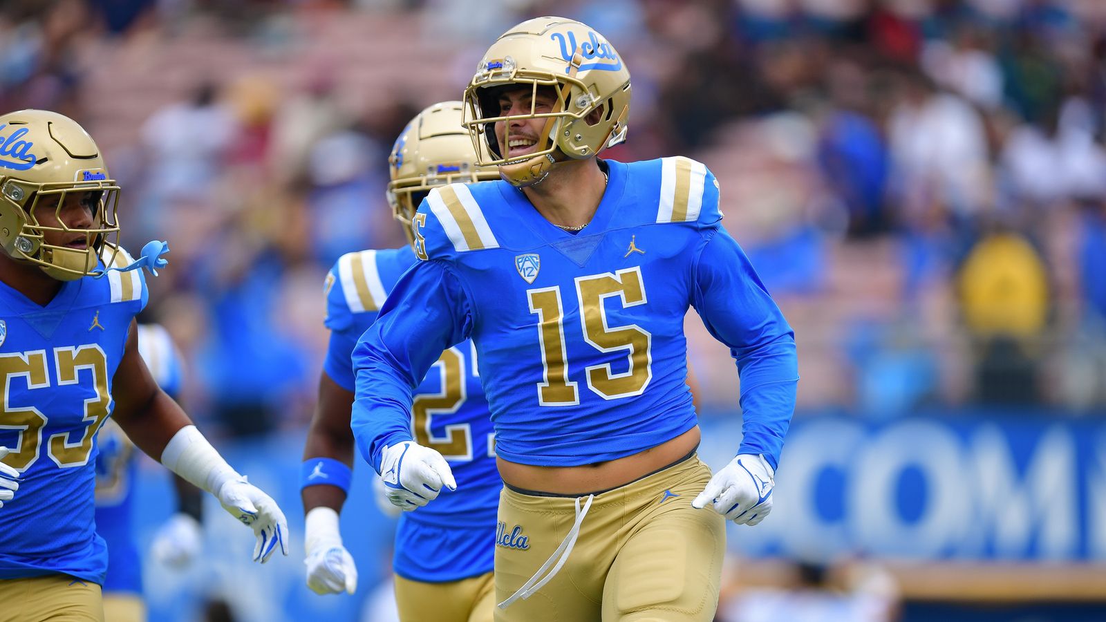 Laiatu Latu highlights UCLA Pro Day in front of NFL scouts – Daily News