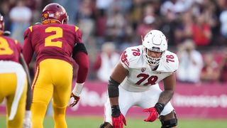 Sataoa Laumea NFL Draft Scouting Report (Scouting Reports). Photo by Kirby Lee-USA TODAY Sports