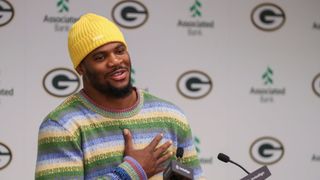 Who's Best Bet To Be NFL DPOY In 2025? (NFL). Photo by Tork Mason / USA TODAY NETWORK via Imagn Images