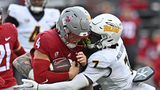 Bills 7-Round NFL Mock Draft: Post-DJ Moore Trade. Photo by James Snook-Imagn Images